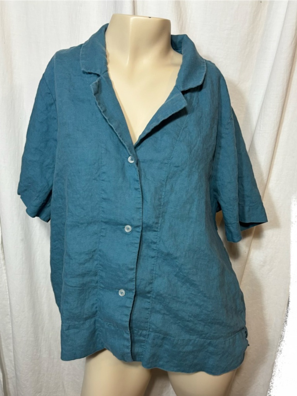 Quince women’s large linen blue short sleeve button down top